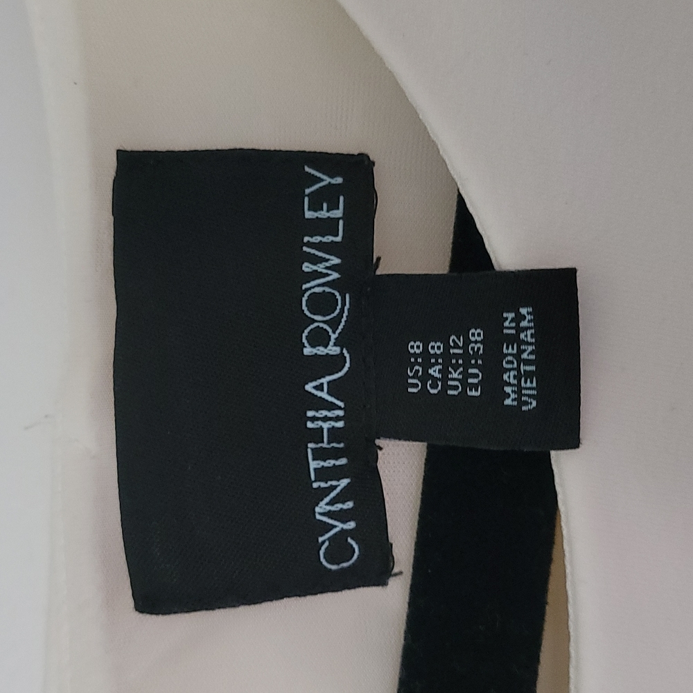 Ivory Knee Length Cynthia Rowley Size: 8 - Picture 5 of 6